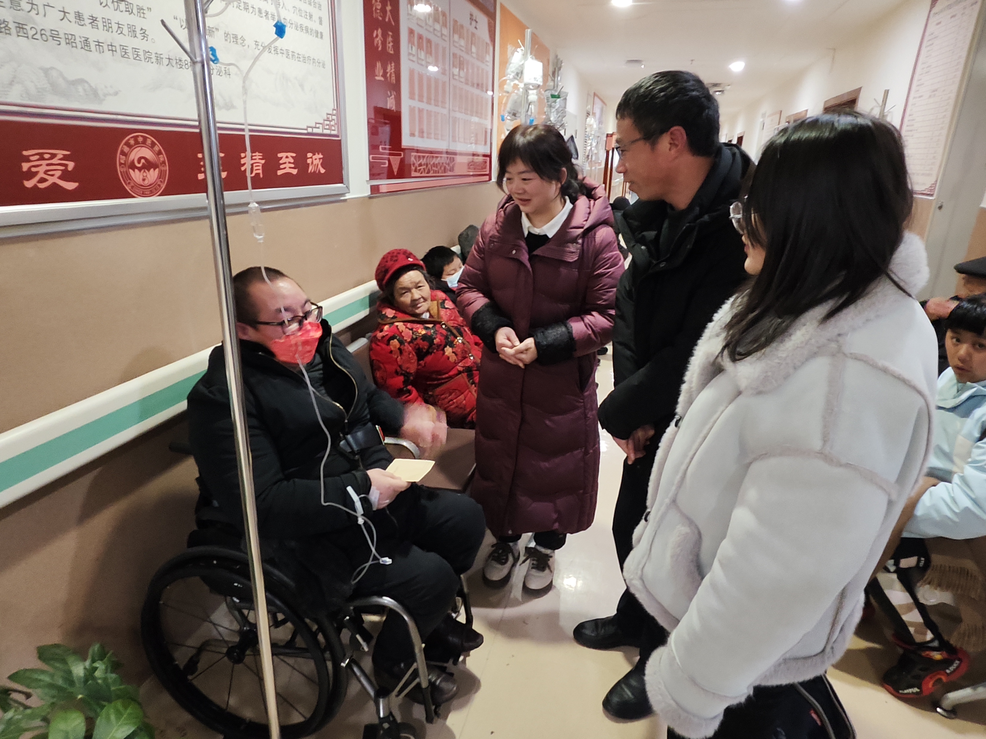 春节走访慰问2.jpg