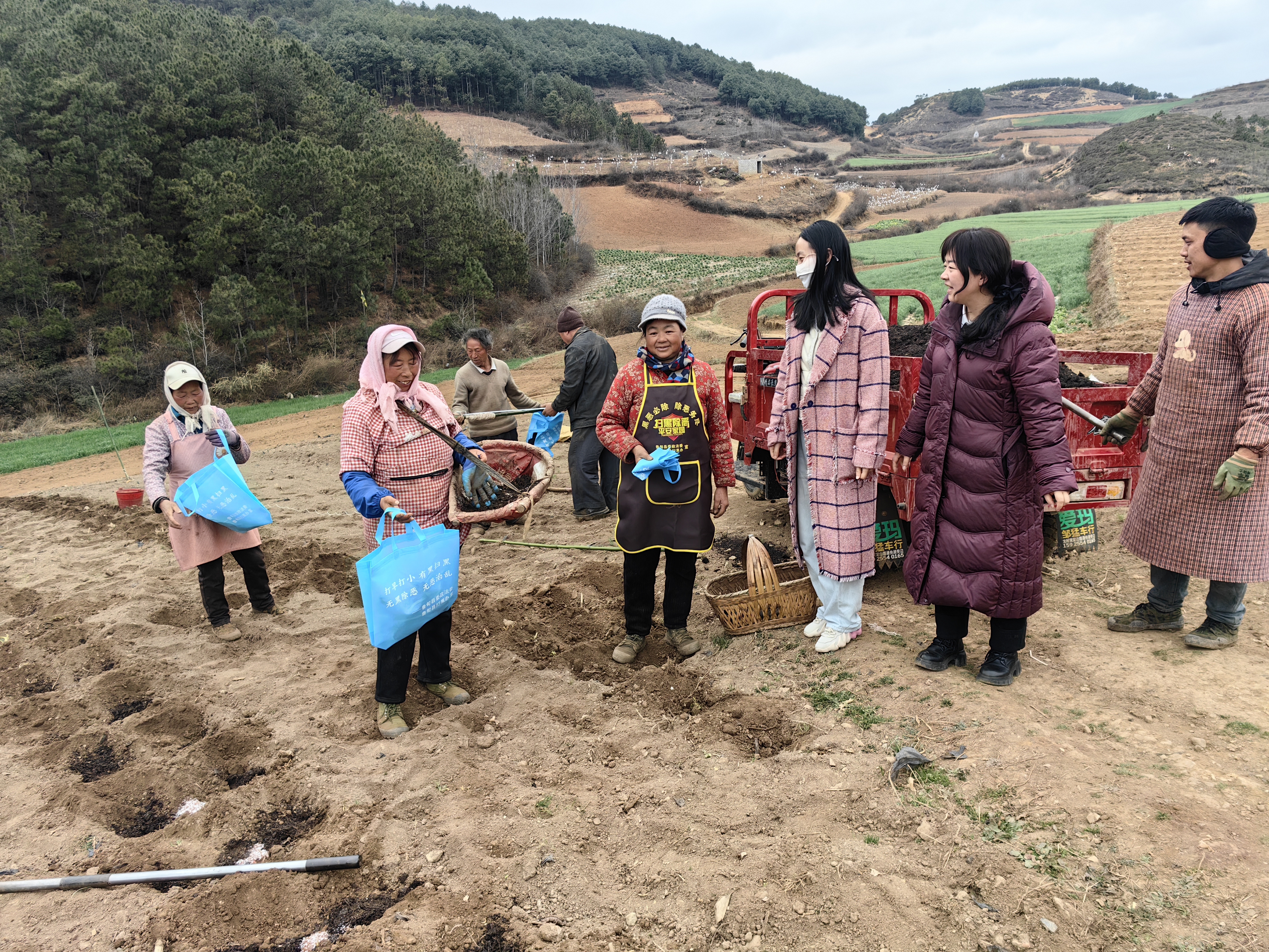 田间地头.jpg